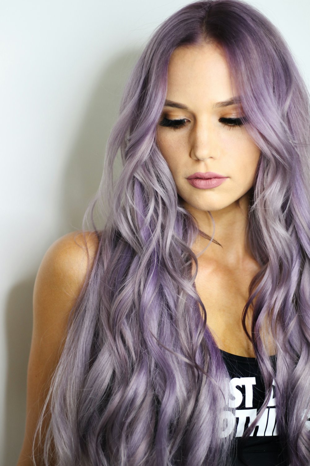 Long wavy lilac hair